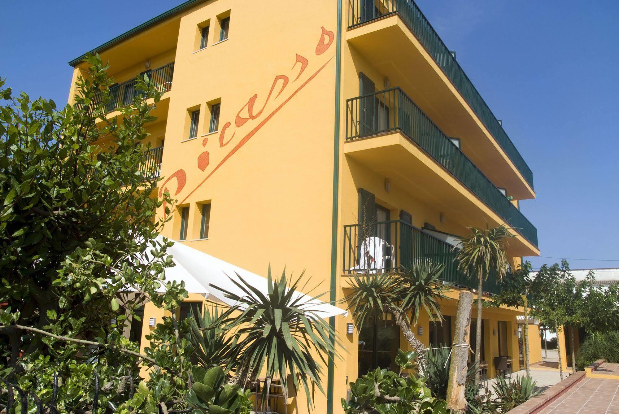 Hotel Picasso Torroella de Montgrí Extérieur photo